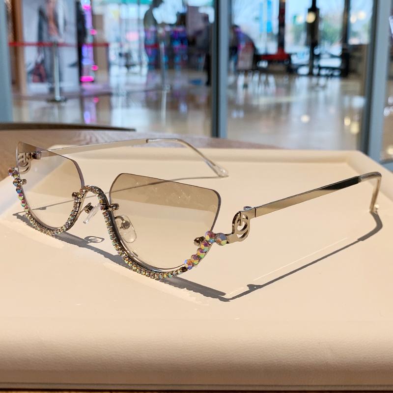 New Fashion Metal Cat Eye Half Frame Diamond Sunglasses Personalized Street SFashion Sunscreen Sunglasses Women 90307-1
New Fashion Metal Cat Eye Half Frame Diamond Sunglasses Personalized Street SFashion Sunscreen Sunglasses Women 90307-1