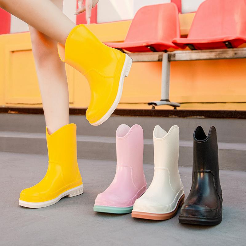 Winter fashion winter versatile rain shoes women s medium tube overshoes women s shoes water shoes work rain boots waterproof and non-slip 40
Winter fashion winter versatile rain shoes women s medium tube overshoes women s shoes water shoes work rain boots waterproof and non-slip 40