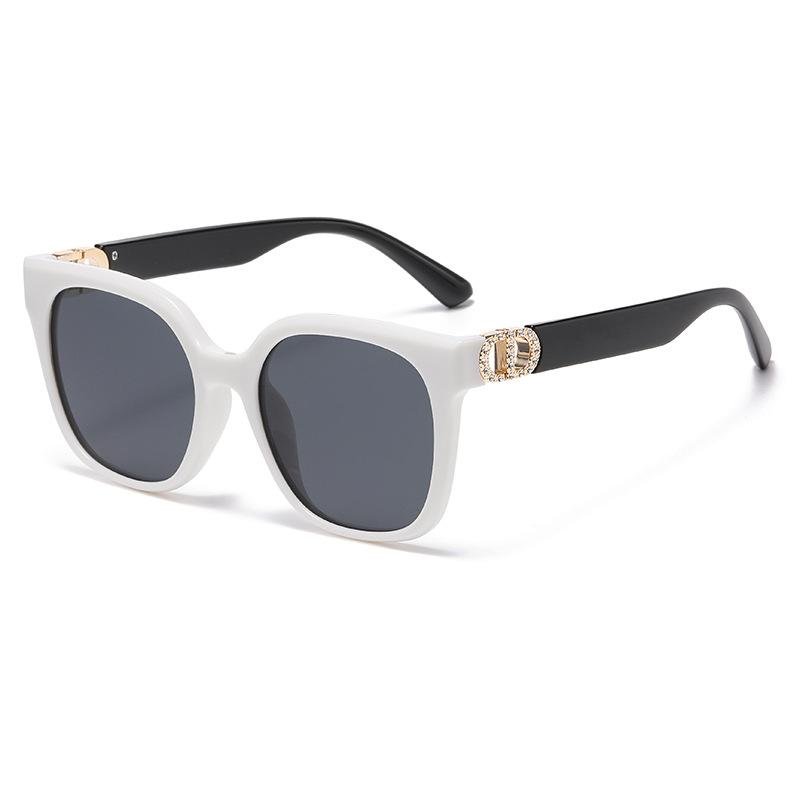 JYL TS Women s Square Polarized - Diamond-Embellished Trendy Sun Shades DL-D7533 c-800 пісочний
JYL TS Women s Square Polarized - Diamond-Embellished Trendy Sun Shades DL-D7533 c-800 пісочний