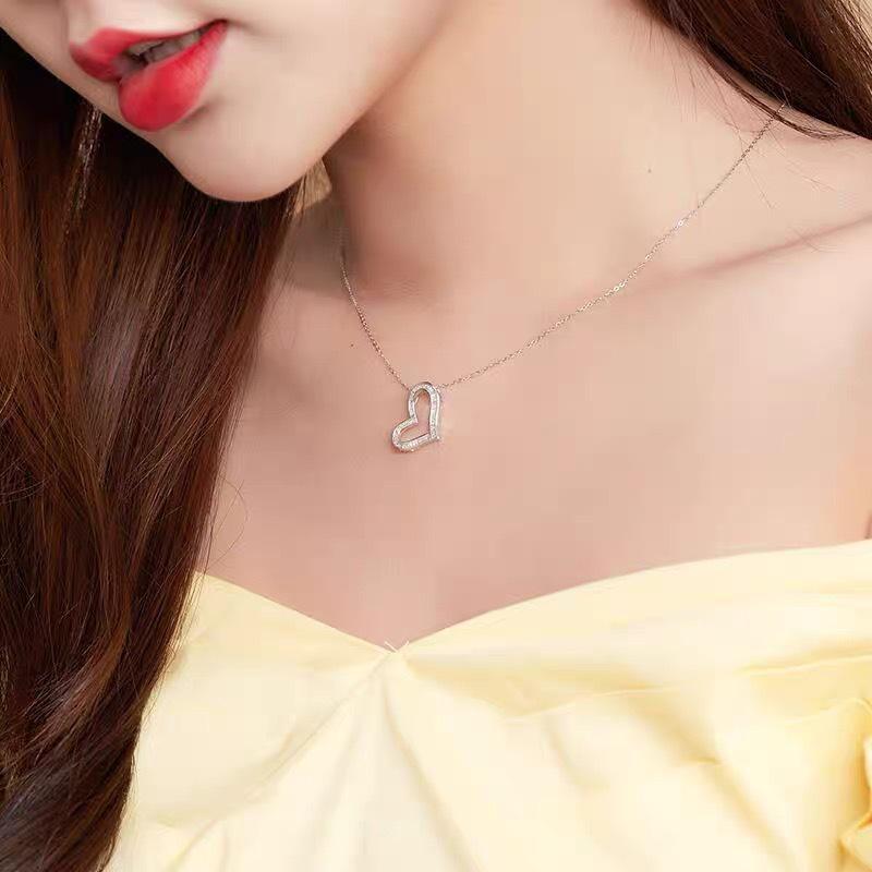 Korean Style Heart Zircon Rhinestone Necklace - Luxury Titanium Steel Pendant Standard золотой
Korean Style Heart Zircon Rhinestone Necklace - Luxury Titanium Steel Pendant Standard золотой