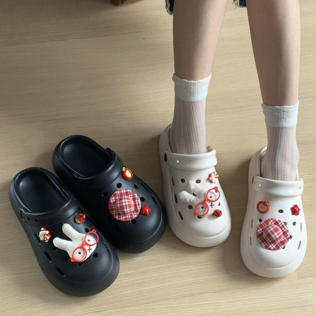 Cartoon cute hole shoes, new summer products, non-slip and height-increasing bag head cool slippers 36/37 (suitable for size 35/36) чорний
Cartoon cute hole shoes, new summer products, non-slip and height-increasing bag head cool slippers 36/37 (suitable for size 35/36) чорний