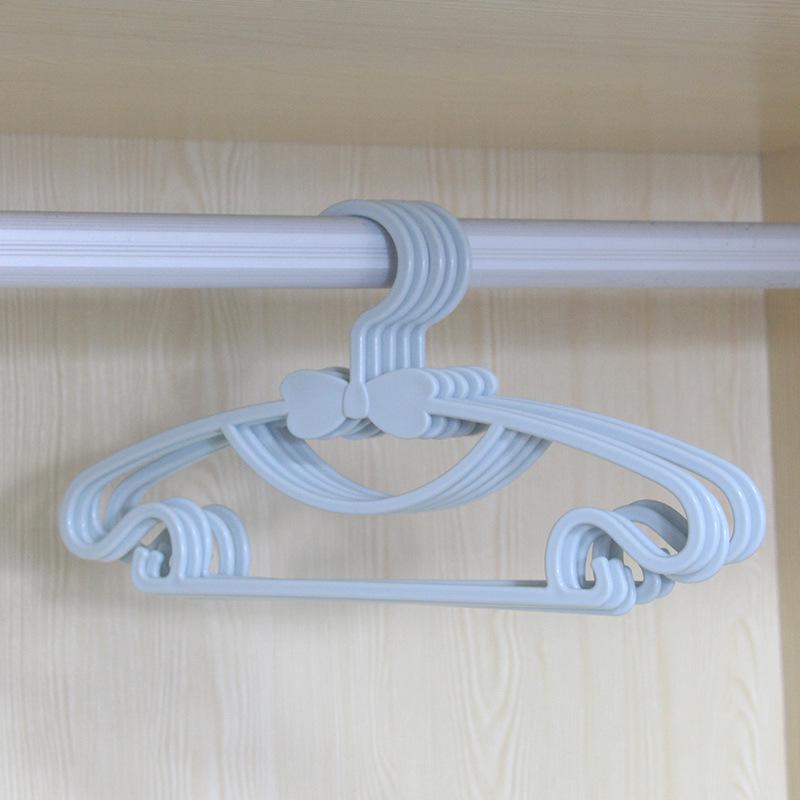 Traceless Non-Slip Plastic Hanger for Infants and Children - Household Drying Rack
Traceless Non-Slip Plastic Hanger for Infants and Children - Household Drying Rack
