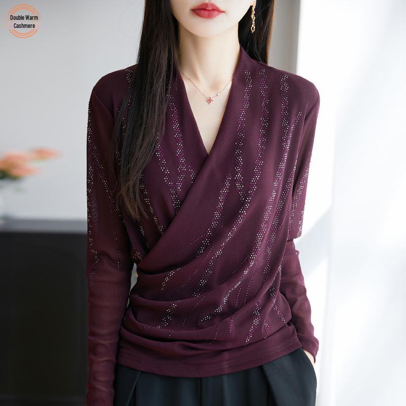 Women s V-Neck Long Sleeve Mesh Base Layer Top - Fashionable Age-Defying Crossover Neck Solid Color T-Shirt XXL
Women s V-Neck Long Sleeve Mesh Base Layer Top - Fashionable Age-Defying Crossover Neck Solid Color T-Shirt XXL
