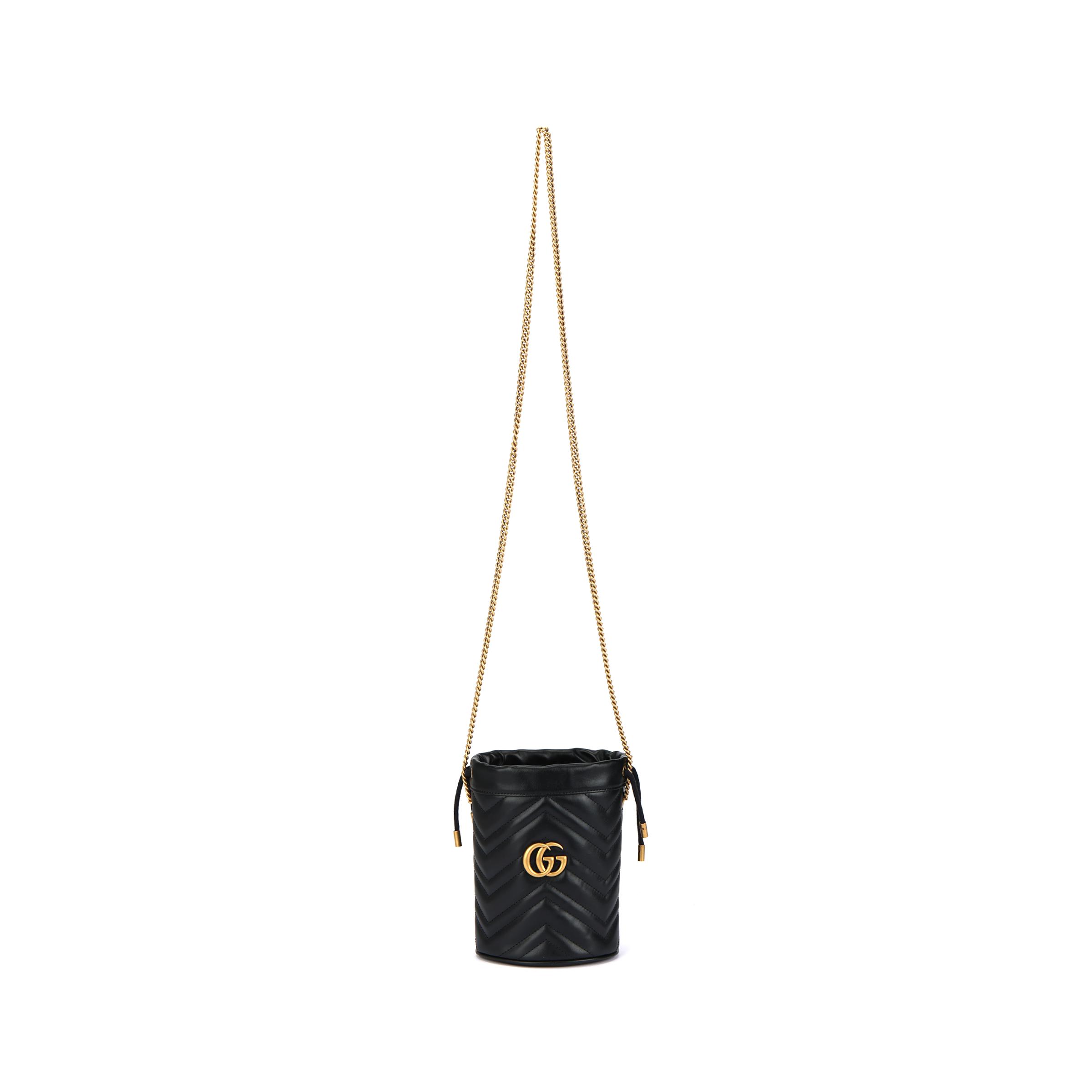 Gucci Gg Marmont Gold Logo Drawstring Quilted Leather Bucket Bag Chain Bag Messenger Bag Mini Female Black Basic+Dust Bag чорний
Gucci Gg Marmont Gold Logo Drawstring Quilted Leather Bucket Bag Chain Bag Messenger Bag Mini Female Black Basic+Dust Bag чорний
