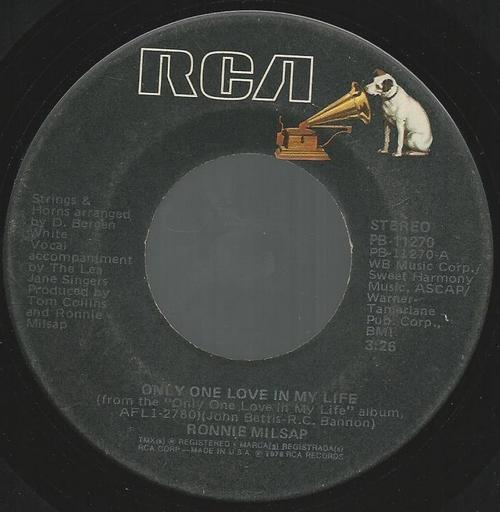 7inch Record RONNIE MILSAP - Only One Love In My Life PB11270 RCA Victor 1979 US Folk Used
7inch Record RONNIE MILSAP - Only One Love In My Life PB11270 RCA Victor 1979 US Folk Used