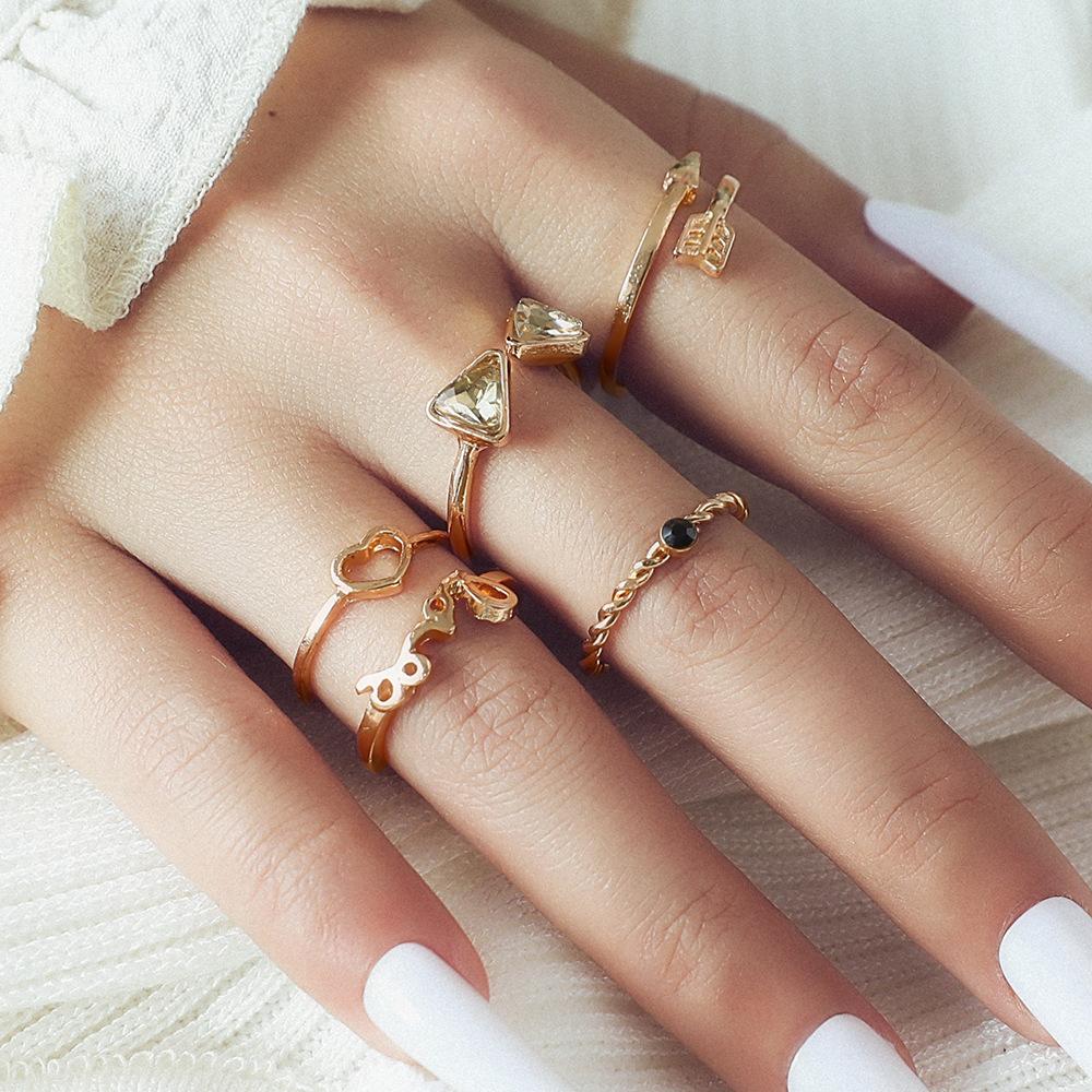 Ring, Fashion Love Letter Simple Black Gemstone Open Arrow Love 5 Piece Ring
Ring, Fashion Love Letter Simple Black Gemstone Open Arrow Love 5 Piece Ring