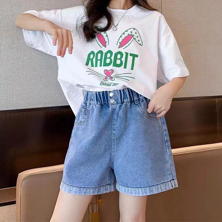 Девичьи джинсовые летние шорты Детские свободные и тонкие летние брюки для ношения на улице 150
Девичьи джинсовые летние шорты Детские свободные и тонкие летние брюки для ношения на улице 150