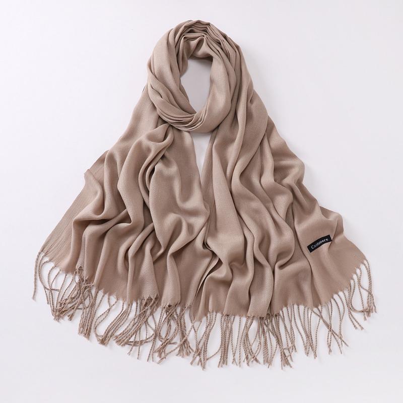 Autumn and winter various solid color imitation cashmere scarves women s monochrome thickened warm fringed shawl scarf scarf bright red scarf Imitation cashmere splicing 200 * 70cm
Autumn and winter various solid color imitation cashmere scarves women s monochrome thickened warm fringed shawl scarf scarf bright red scarf Imitation cashmere splicing 200 * 70cm