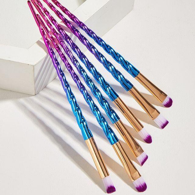 Stroke of Beauty - Set of 6: Gradient Print Makeup Brush 6 Pcs - Pink & Blue
Stroke of Beauty - Set of 6: Gradient Print Makeup Brush 6 Pcs - Pink & Blue
