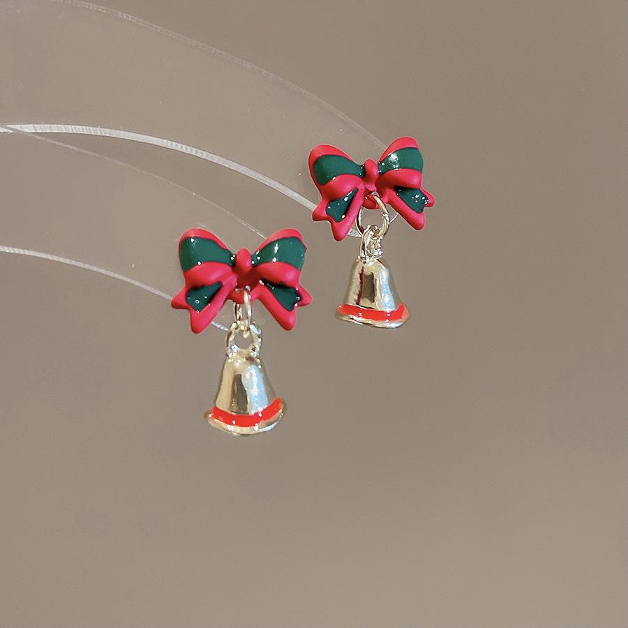 Silver Needle Reindeer Pendant Earrings: Santa Claus Christmas Tree Bells - High-End Christmas Series Stud Accessories
Silver Needle Reindeer Pendant Earrings: Santa Claus Christmas Tree Bells - High-End Christmas Series Stud Accessories