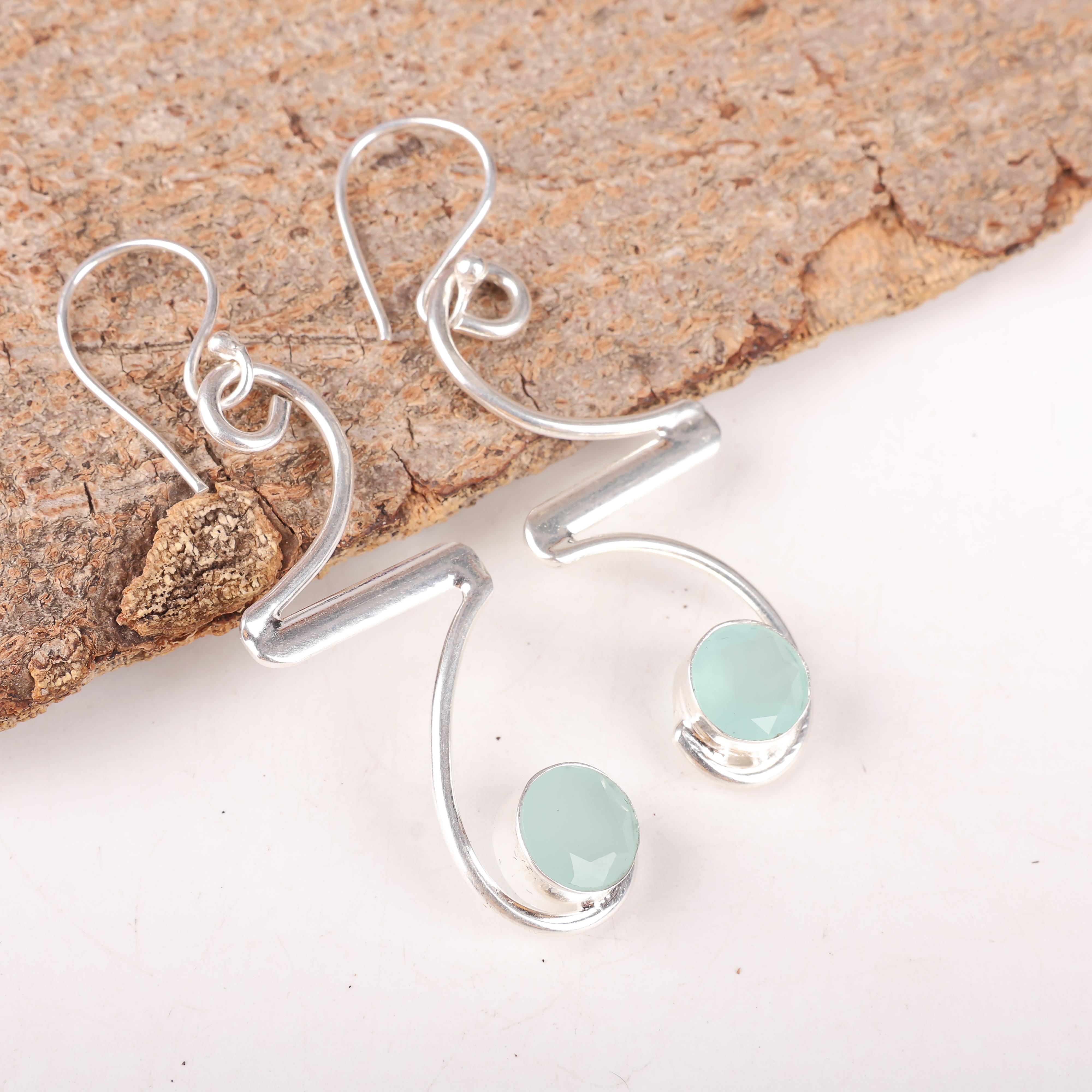 Aqua Chalcedony Silver Gemstone Jewelry, 925 Sterling Silver Earrings, Handmade Intuition Jewelry For Women 2.35 Inches синий
Aqua Chalcedony Silver Gemstone Jewelry, 925 Sterling Silver Earrings, Handmade Intuition Jewelry For Women 2.35 Inches синий
