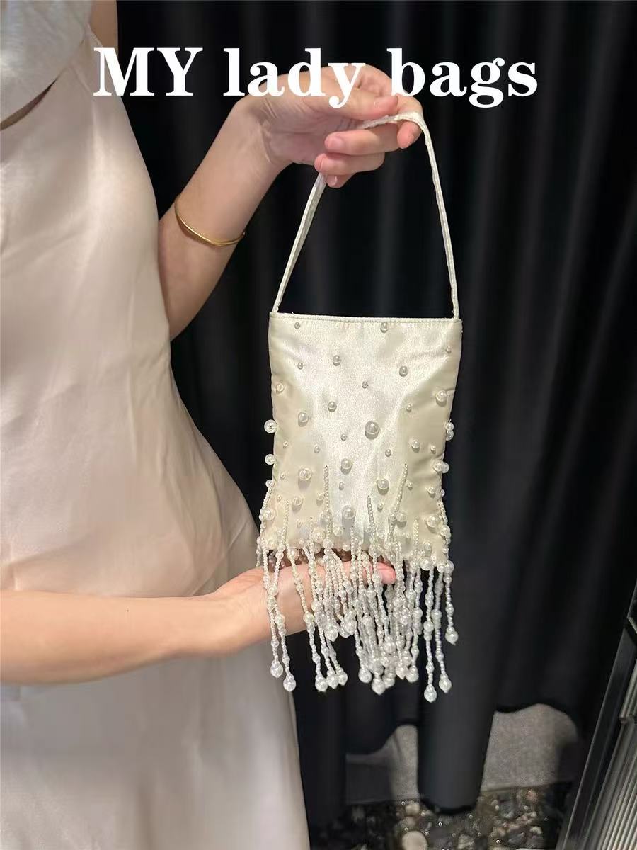 Pearl Beading Tassel Clutch Purse Wedding Party Exquisite Banquet Bag Beads Beaded Women Handbag Luxury Fashion Evening Bag 12x1x20cm
Pearl Beading Tassel Clutch Purse Wedding Party Exquisite Banquet Bag Beads Beaded Women Handbag Luxury Fashion Evening Bag 12x1x20cm