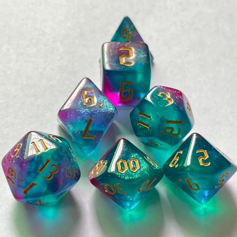 7 шт./лот Набор многогранных кубиков Акриловые кубики RPG DND для настольных игр Ролевых игр D4 D6 D8 D10 D00 D12 D20 Кубики
7 шт./лот Набор многогранных кубиков Акриловые кубики RPG DND для настольных игр Ролевых игр D4 D6 D8 D10 D00 D12 D20 Кубики