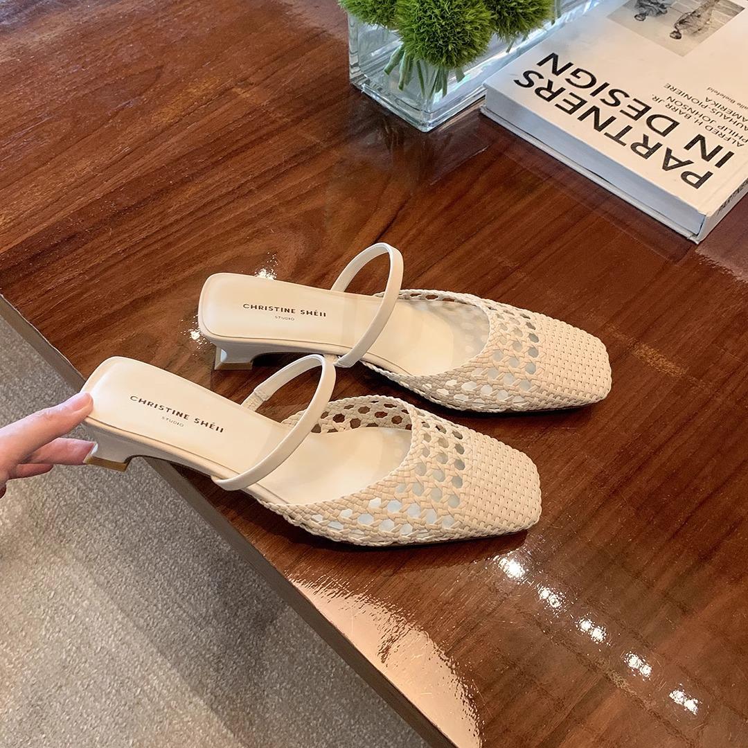 Sheepskin version~ Hollow one-word woven thick heel half slippers women s shoes sandals outer wear 40 чорний
Sheepskin version~ Hollow one-word woven thick heel half slippers women s shoes sandals outer wear 40 чорний