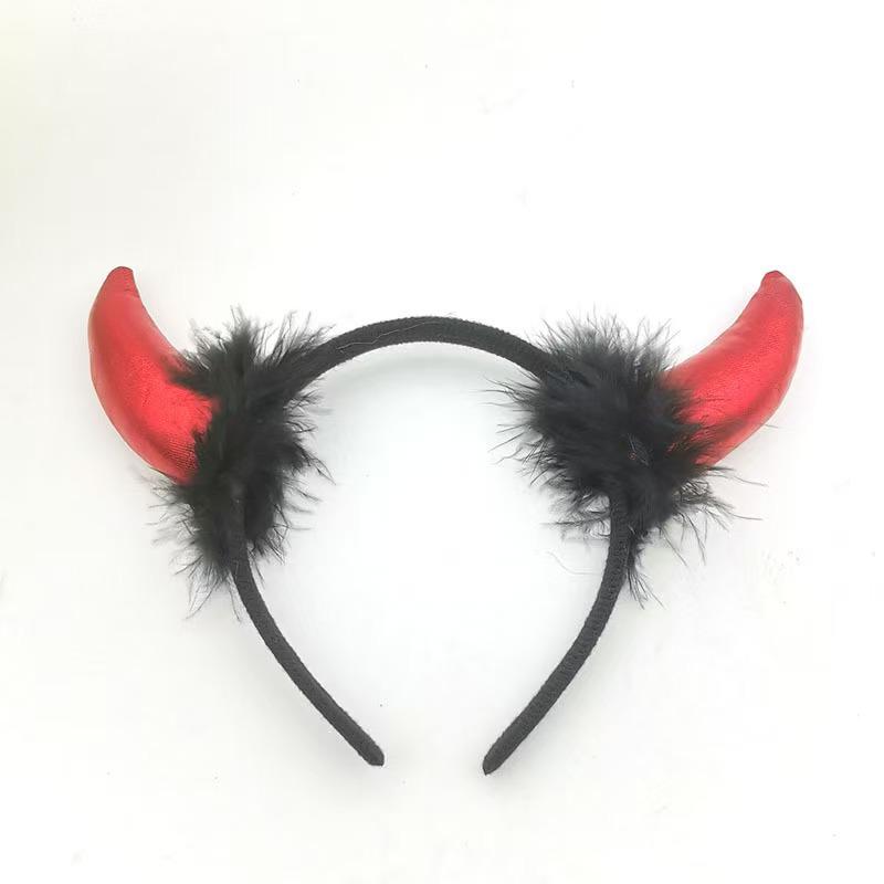 Devil Horn Halloween Headband: Hot-Selling Hair Accessory for Parties, Festivals, and Masquerades with Feather Details
Devil Horn Halloween Headband: Hot-Selling Hair Accessory for Parties, Festivals, and Masquerades with Feather Details