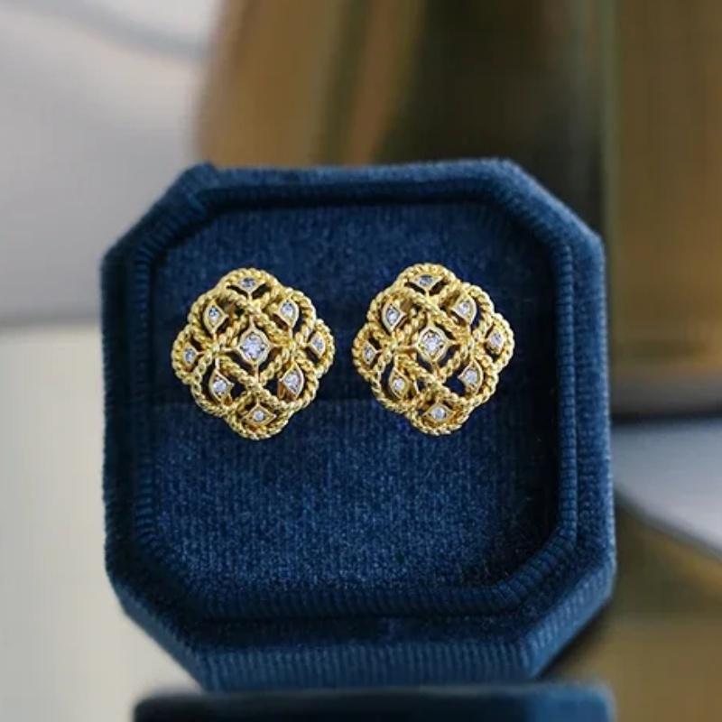 CAOSHI Geometric Trendy Women Stud Earrings Gold Color Design Zircon Bright Zirconia Accessories for Wedding Engagement Party
CAOSHI Geometric Trendy Women Stud Earrings Gold Color Design Zircon Bright Zirconia Accessories for Wedding Engagement Party