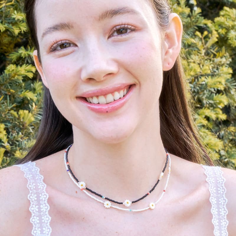 ENGBROX daisy bijou necklace black
ENGBROX daisy bijou necklace black