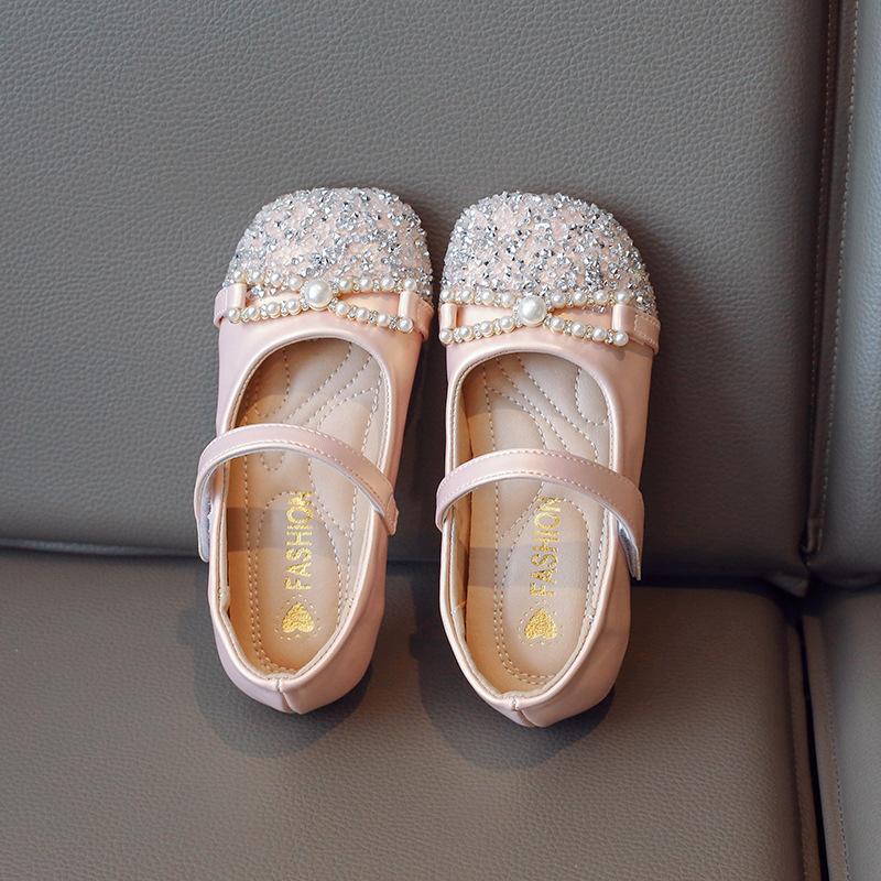 Girls shoes princess shoes 2025 spring and autumn new children s shoes crystal shoes small leather shoes girls single shoes rhinestone leather 23
Girls shoes princess shoes 2025 spring and autumn new children s shoes crystal shoes small leather shoes girls single shoes rhinestone leather 23