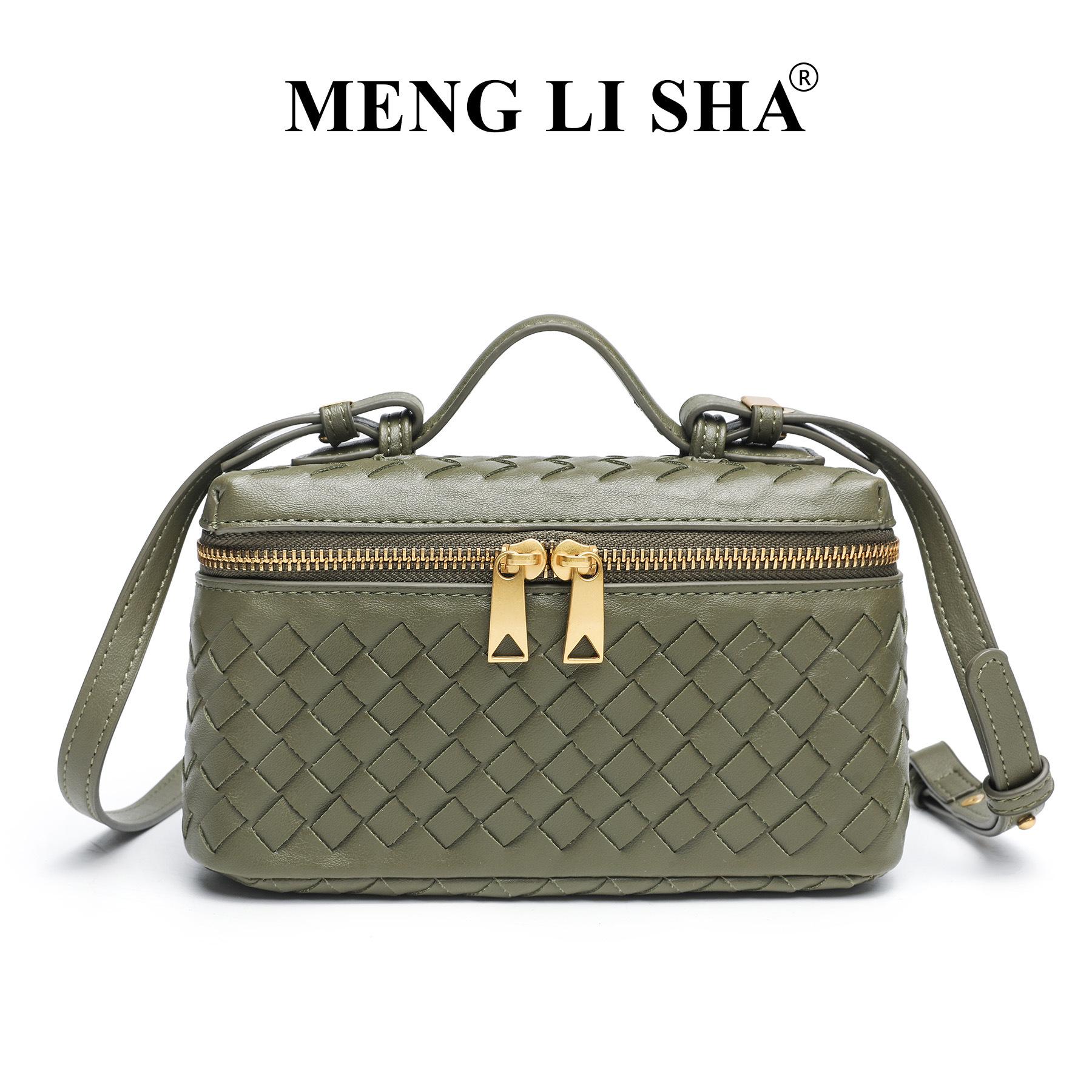 Handmade Woven Bag, Diamond Grid Hand-held Box, Lunch Box Bag, Fashionable and High-end Single Shoulder Crossbody Small Square Bag, Women s Bag
Handmade Woven Bag, Diamond Grid Hand-held Box, Lunch Box Bag, Fashionable and High-end Single Shoulder Crossbody Small Square Bag, Women s Bag