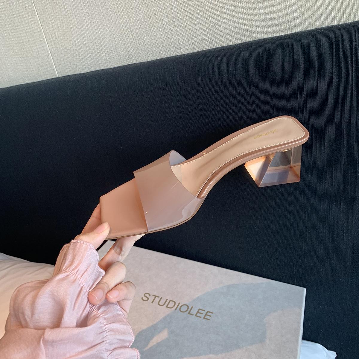 Sheepskin grape mother shoes crystal high heels platform square head word with open toe slippers women s summer wear sandals 34
Sheepskin grape mother shoes crystal high heels platform square head word with open toe slippers women s summer wear sandals 34