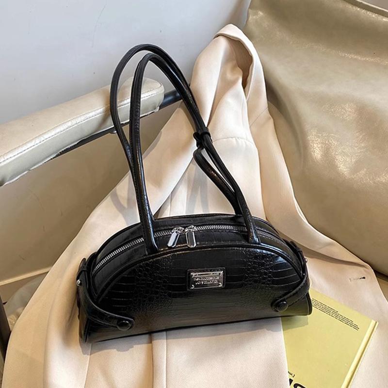 Exquisite Blue Shoulder Bag for Women Light Luxury Texture PU Handbags French Retro Versatile Underarm Bags Autumn New (20cm<Max Length<30cm) чёрный
Exquisite Blue Shoulder Bag for Women Light Luxury Texture PU Handbags French Retro Versatile Underarm Bags Autumn New (20cm<Max Length<30cm) чёрный