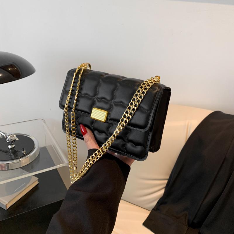 2024 Argyle Embroidery Chain Crossbody Bag - Trendy Versatile Women s Small Square Bag
2024 Argyle Embroidery Chain Crossbody Bag - Trendy Versatile Women s Small Square Bag