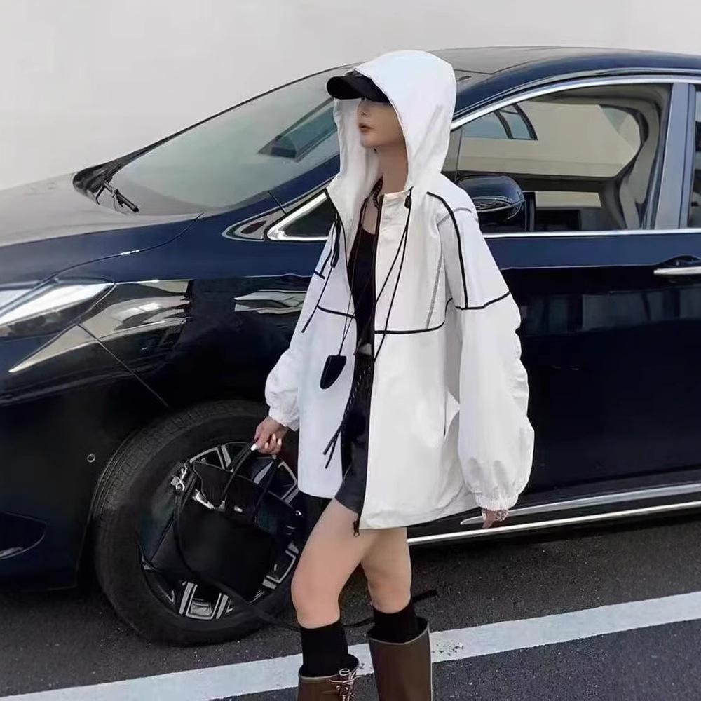 Women s 2025 Spring Korean Casual Hooded Windbreaker Jacket: Versatile, Lazy Slimming Style M
Women s 2025 Spring Korean Casual Hooded Windbreaker Jacket: Versatile, Lazy Slimming Style M