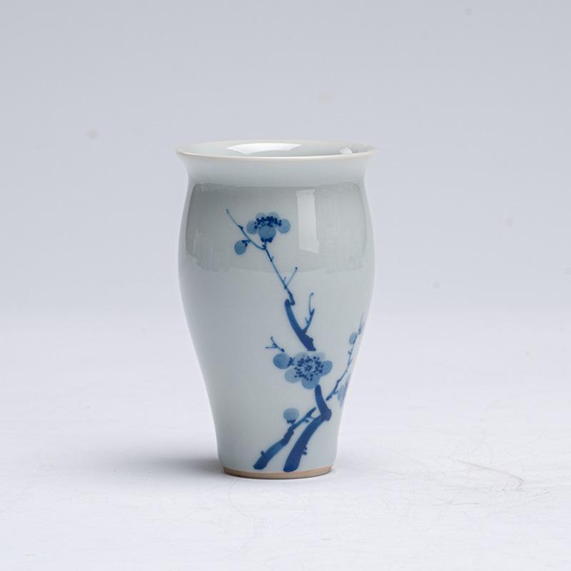 2pc/lot Hand-painted Blue And White Bamboo Plum Teacup Tea Bowl Tea Pair Tea-tasting Smelling Cup Chazhan Master Cup Teaset 50ml
2pc/lot Hand-painted Blue And White Bamboo Plum Teacup Tea Bowl Tea Pair Tea-tasting Smelling Cup Chazhan Master Cup Teaset 50ml