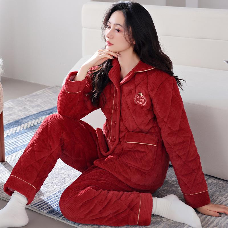 Pajamas Women S Winter Coral Fleece Three-Layer Thickened Can Be Worn Outside Padded Women S Fleece Padded Jacket Loungewear 3XL
Pajamas Women S Winter Coral Fleece Three-Layer Thickened Can Be Worn Outside Padded Women S Fleece Padded Jacket Loungewear 3XL