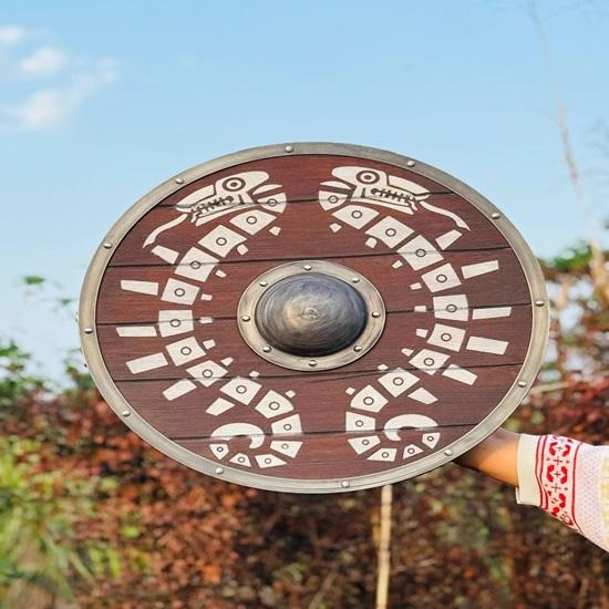60.96 cm Wooden Viking Shield Norse Warrior Battle Traveler’s Shield Medieval Reenactment LARP Shield Viking Decor
60.96 cm Wooden Viking Shield Norse Warrior Battle Traveler’s Shield Medieval Reenactment LARP Shield Viking Decor