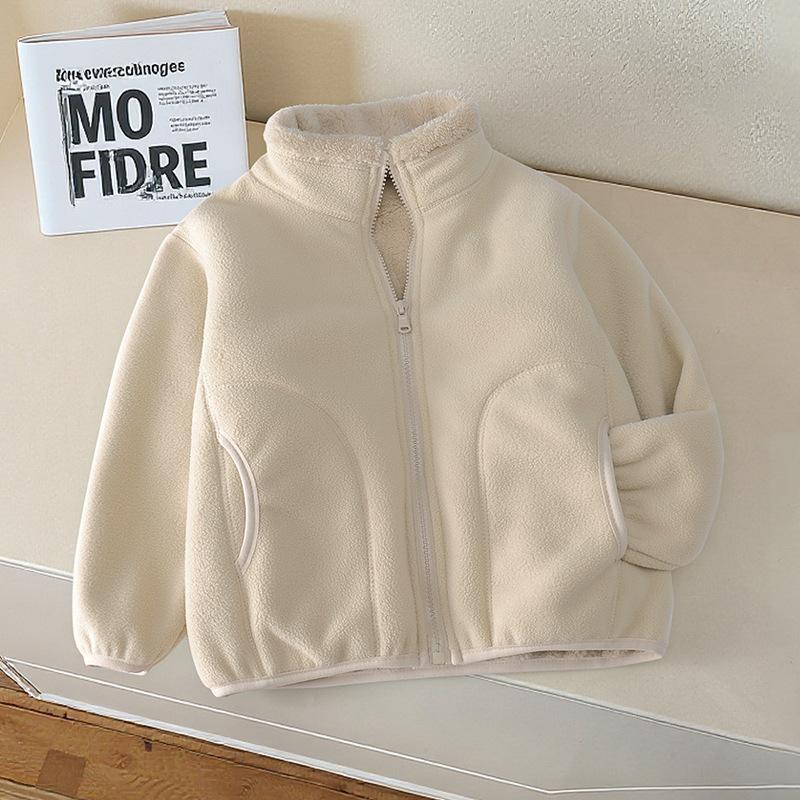 Новая осенне-зимняя розовая флисовая ветрозащитная куртка для мальчиков и девочек со стойкой, теплая и удобная верхняя одежда 140
Новая осенне-зимняя розовая флисовая ветрозащитная куртка для мальчиков и девочек со стойкой, теплая и удобная верхняя одежда 140