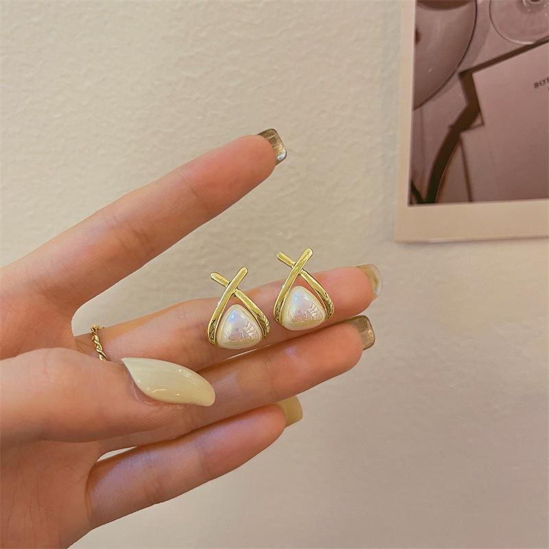 New 925 Sterling Silver Earrings Personality Charm Pearl Geometric Shape Women Earrings Birthday Gift Exquisite Jewelry золотий
New 925 Sterling Silver Earrings Personality Charm Pearl Geometric Shape Women Earrings Birthday Gift Exquisite Jewelry золотий