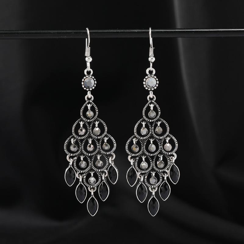 Новые китайские серьги с бахромой из кристаллов, женские ретро-придворные нишевые темпераментные этнические длинные серьги, украшения для ушей
Новые китайские серьги с бахромой из кристаллов, женские ретро-придворные нишевые темпераментные этнические длинные серьги, украшения для ушей