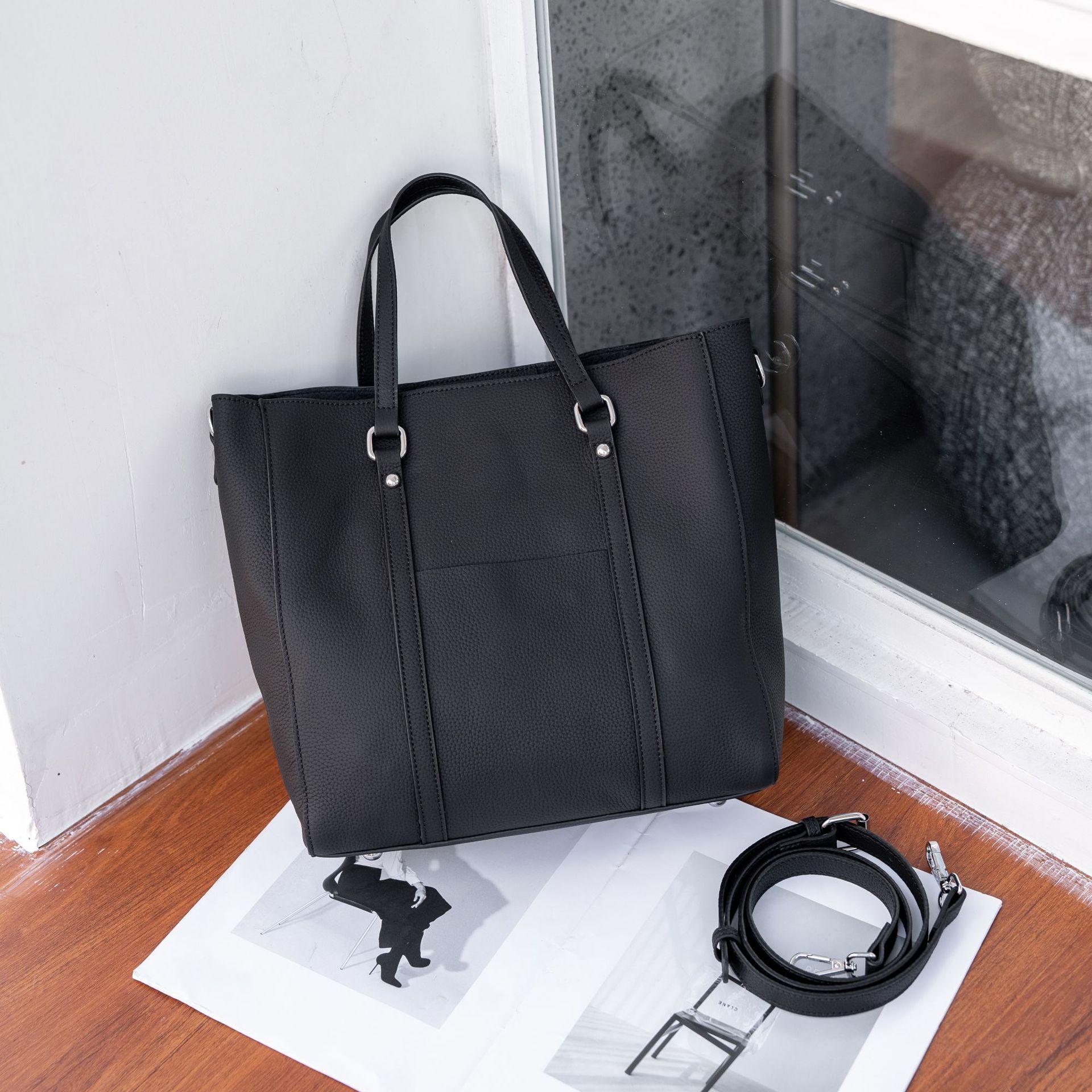 Женская сумка из коровьей кожи, одноплечевая, нишевая, модная, большой вместимости, практичная, в форме ракушки, для покупок и поездок. чёрный
Женская сумка из коровьей кожи, одноплечевая, нишевая, модная, большой вместимости, практичная, в форме ракушки, для покупок и поездок. чёрный