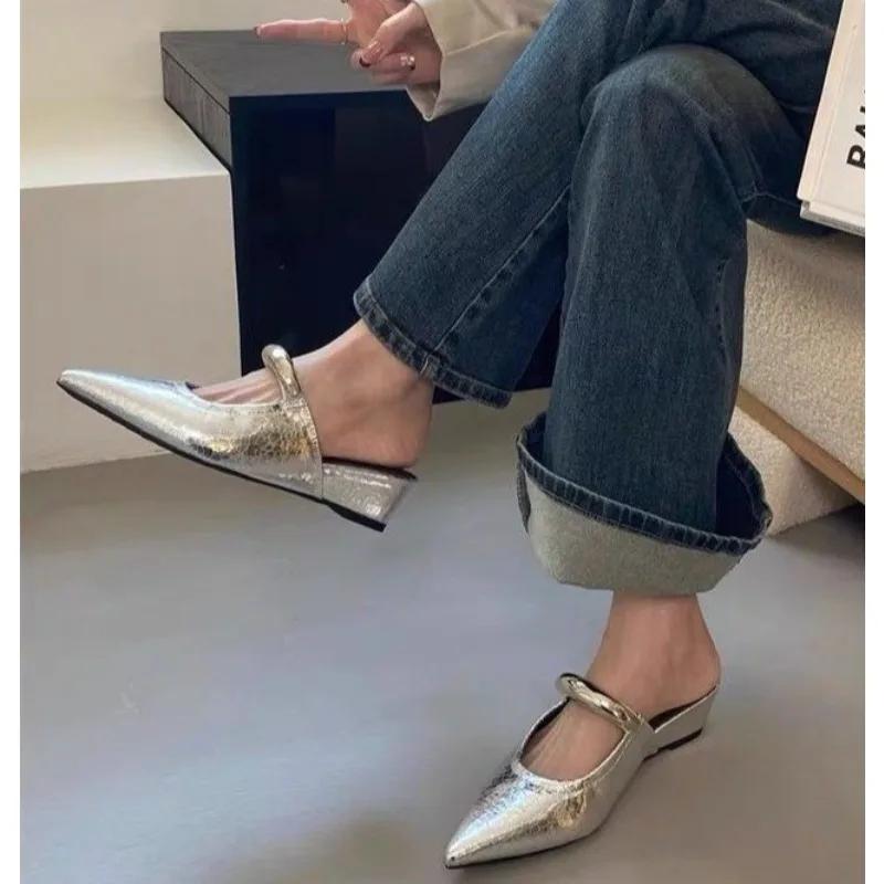 Панк Готика Металлическая Пряжка Босоножки на Низком Каблуке Женские Новые С Острым Носком На Толстом Каблуке Летние Шлепанцы Женские Туфли Мюли на Платформе 40 серебряный
Панк Готика Металлическая Пряжка Босоножки на Низком Каблуке Женские Новые С Острым Носком На Толстом Каблуке Летние Шлепанцы Женские Туфли Мюли на Платформе 40 серебряный