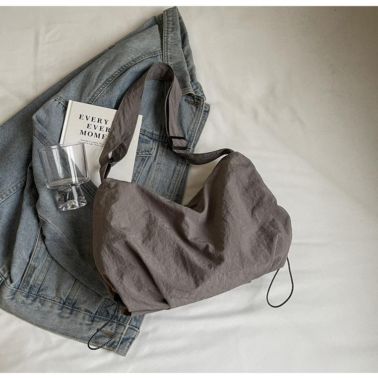 2025 new women s bag nylon bag simple large capacity shoulder crossbody dumpling bag versatile leisure bag
2025 new women s bag nylon bag simple large capacity shoulder crossbody dumpling bag versatile leisure bag