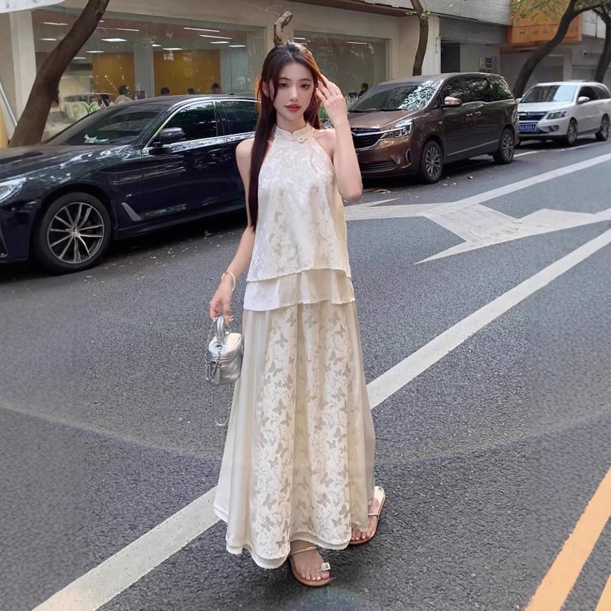 Zen-Style Cheongsam Halter Top & Skirt Set for Women - Summer Collection Medium
Zen-Style Cheongsam Halter Top & Skirt Set for Women - Summer Collection Medium