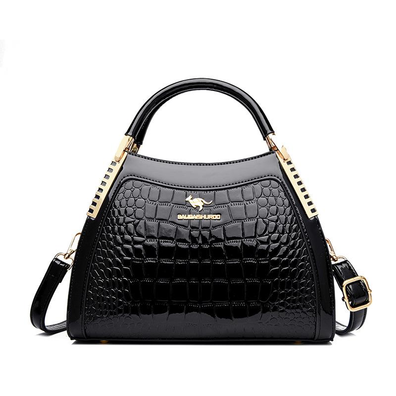 Женская сумка из лакированной кожи с крокодиловым узором, сумка на одно плечо, женская сумка через плечо большой вместимости чёрный
Женская сумка из лакированной кожи с крокодиловым узором, сумка на одно плечо, женская сумка через плечо большой вместимости чёрный
