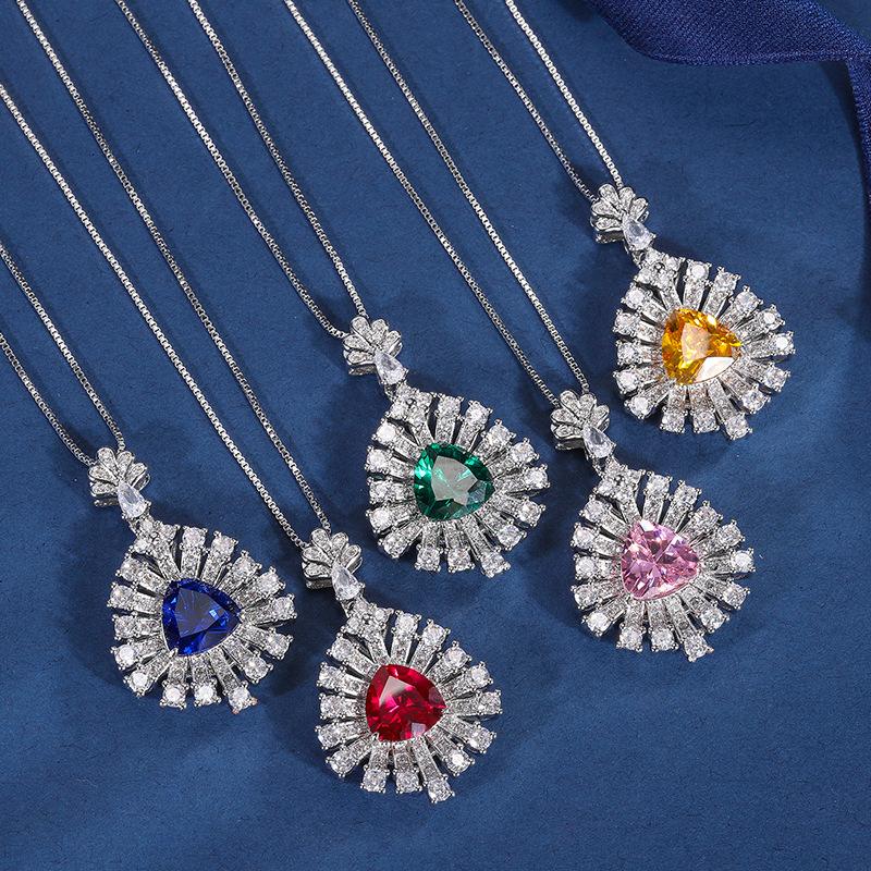Jewelry Retro Simulation Colored Treasure Fat Triangle Hollow Inlaid Temperament Pendant Necklace 10 * 10
Jewelry Retro Simulation Colored Treasure Fat Triangle Hollow Inlaid Temperament Pendant Necklace 10 * 10