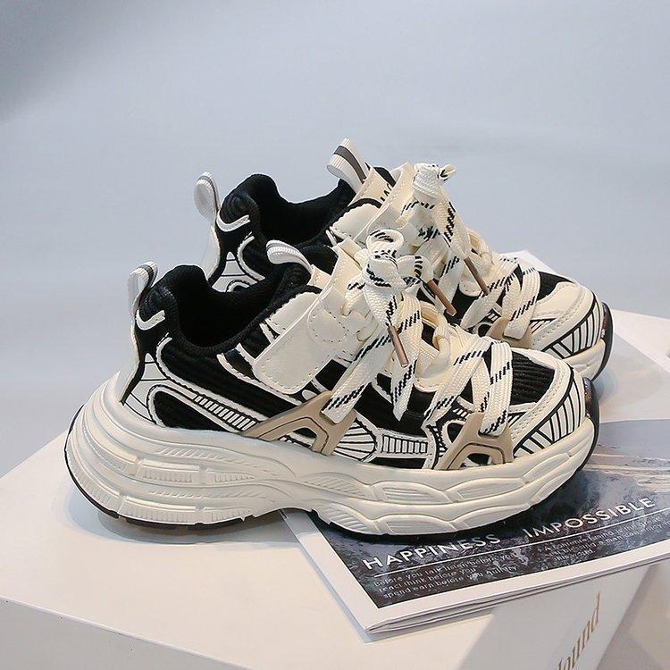 Детская спортивная обувь 2025 весна и осень новая дышащая сетчатая обувь для мальчиков обувь папы для детей среднего и старшего возраста детская обувь повседневная для девочек 36 чёрный
Детская спортивная обувь 2025 весна и осень новая дышащая сетчатая обувь для мальчиков обувь папы для детей среднего и старшего возраста детская обувь повседневная для девочек 36 чёрный