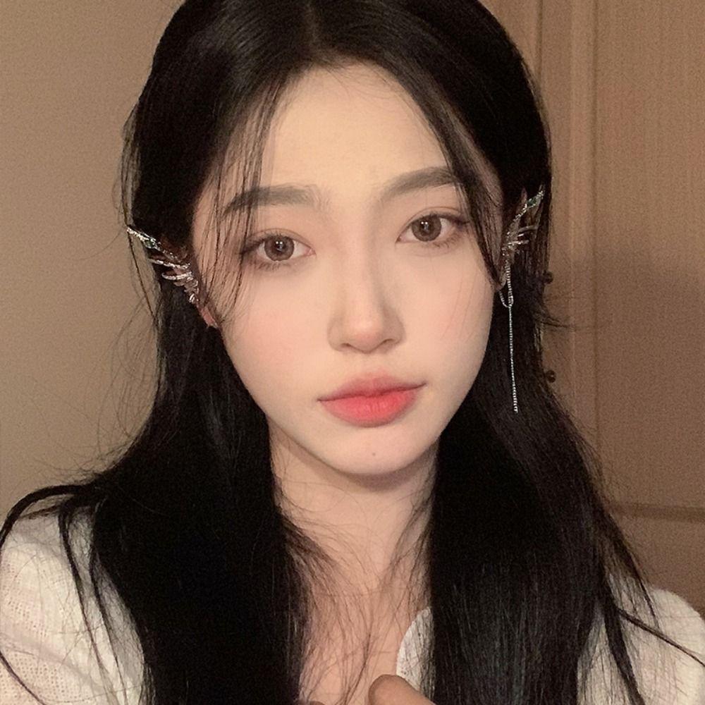 Asymmetric structure Elves Ear Cuff Imitation wing shape Fairy Ear Clips Women Earrings Date
Asymmetric structure Elves Ear Cuff Imitation wing shape Fairy Ear Clips Women Earrings Date