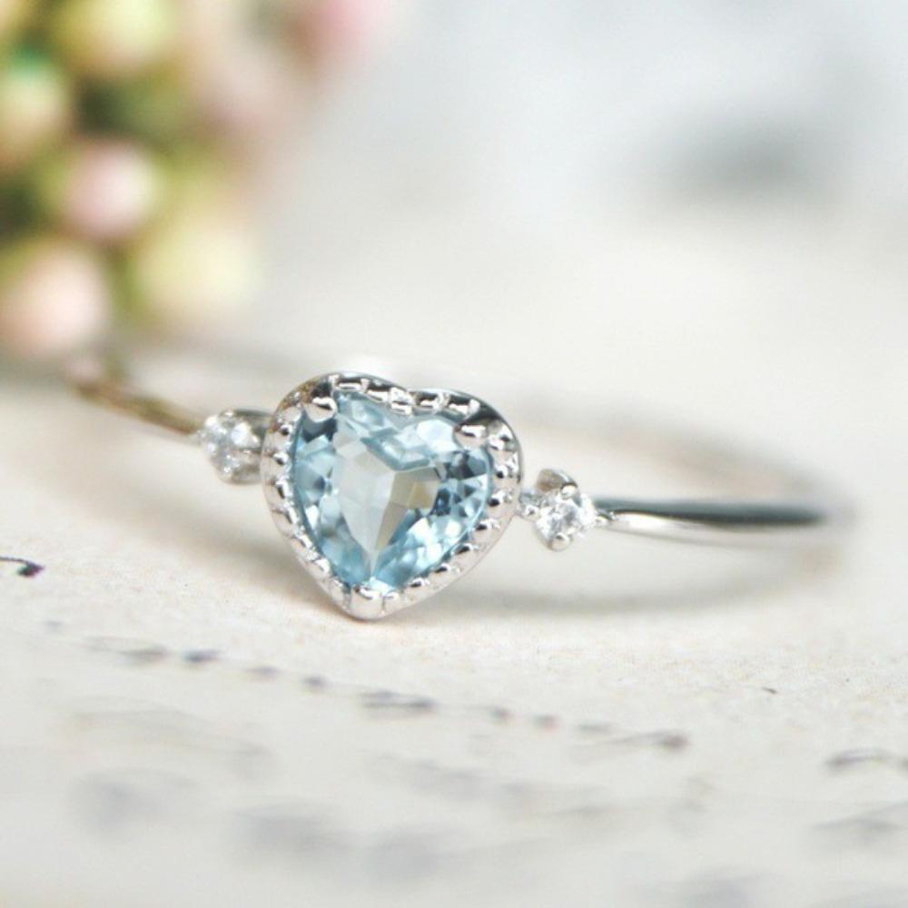 Blue Topaz Heart Engagement Ring for Women Elegant European Style Gemstone Wedding Band no. 6 морской синий
Blue Topaz Heart Engagement Ring for Women Elegant European Style Gemstone Wedding Band no. 6 морской синий