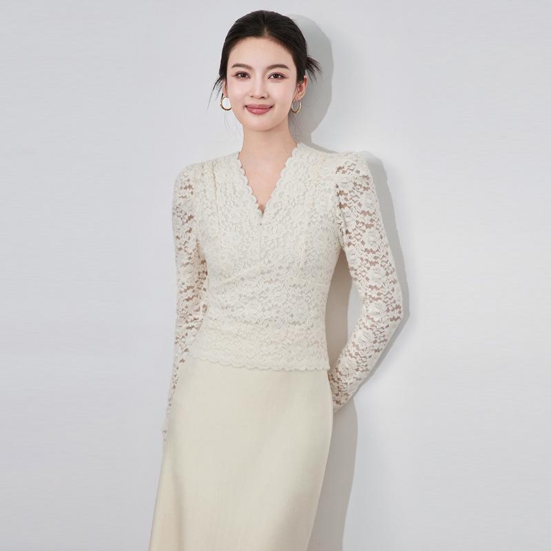 Элегантный облегающий трикотажный топ с V-образным вырезом и длинными рукавами, на флисе, с матовой отделкой и кружевной отделкой 2X Large абрикосовый
Элегантный облегающий трикотажный топ с V-образным вырезом и длинными рукавами, на флисе, с матовой отделкой и кружевной отделкой 2X Large абрикосовый