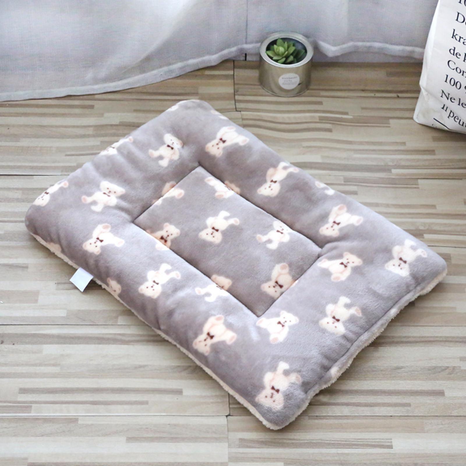 Pet Mat Winter Mat Thick Blanket Warm Sleeping Pad One Size
Pet Mat Winter Mat Thick Blanket Warm Sleeping Pad One Size