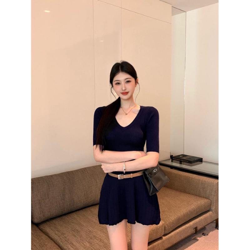 French Retro V-Neck Mid-Sleeve Belted Knit Dress - Slimming & Versatile One Size синий
French Retro V-Neck Mid-Sleeve Belted Knit Dress - Slimming & Versatile One Size синий