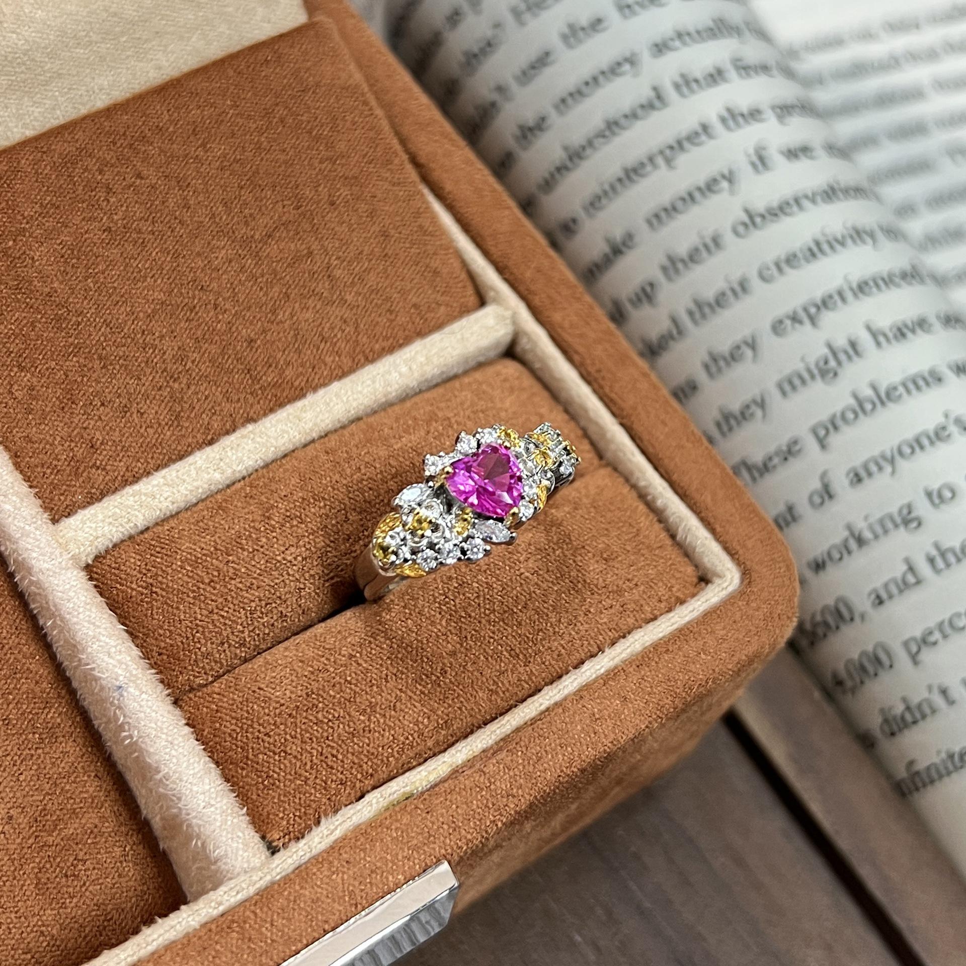 Luxurious Retro Floral Pink Heart Ring Set with Diamonds - Elegant & Versatile Design
Luxurious Retro Floral Pink Heart Ring Set with Diamonds - Elegant & Versatile Design