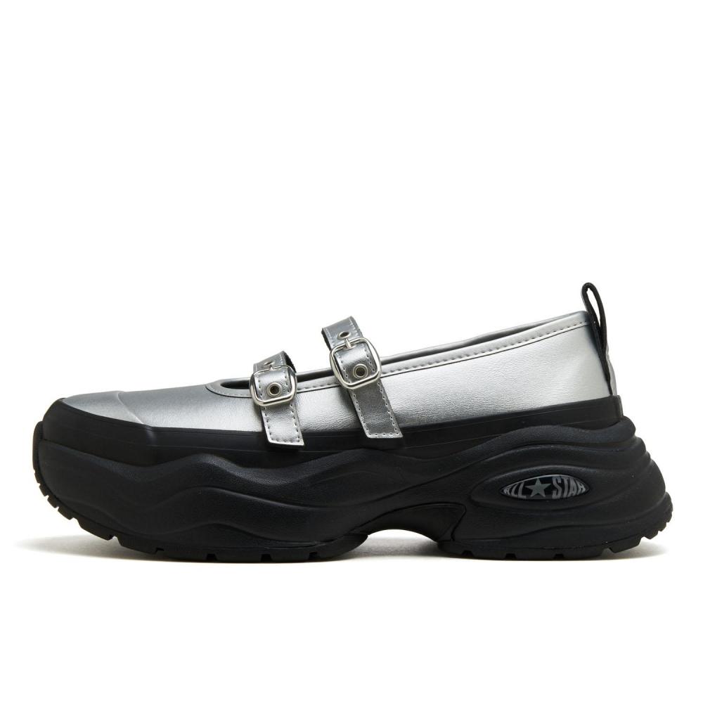 Converse As Surgetrainer Mj St Ox 31315660 Silver Black 240
Converse As Surgetrainer Mj St Ox 31315660 Silver Black 240