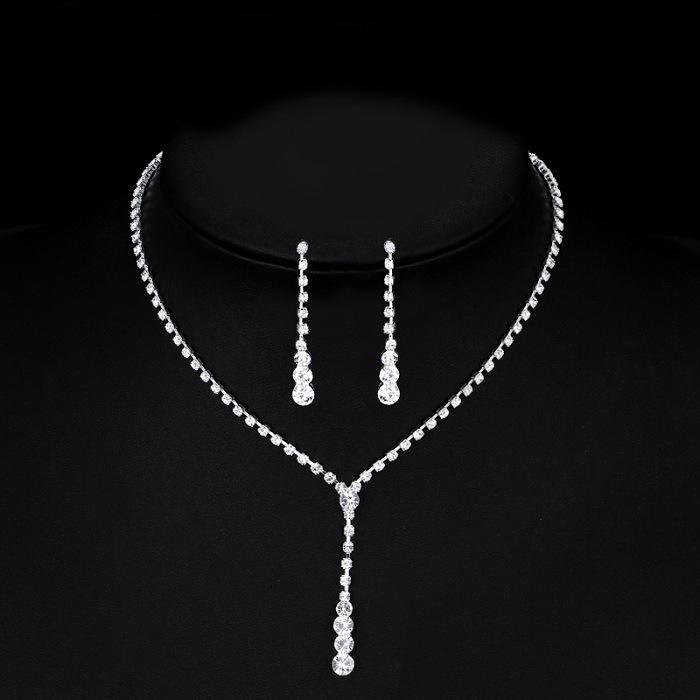 Rhinestone Two-Piece Silver Necklace Set - Fashionable Birthday or Performance Accessory
Rhinestone Two-Piece Silver Necklace Set - Fashionable Birthday or Performance Accessory