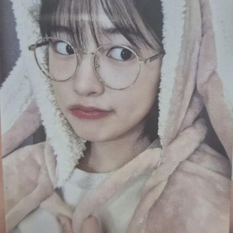 Ive Eugene Minemakestar Photocard 
Ive Eugene Minemakestar Photocard