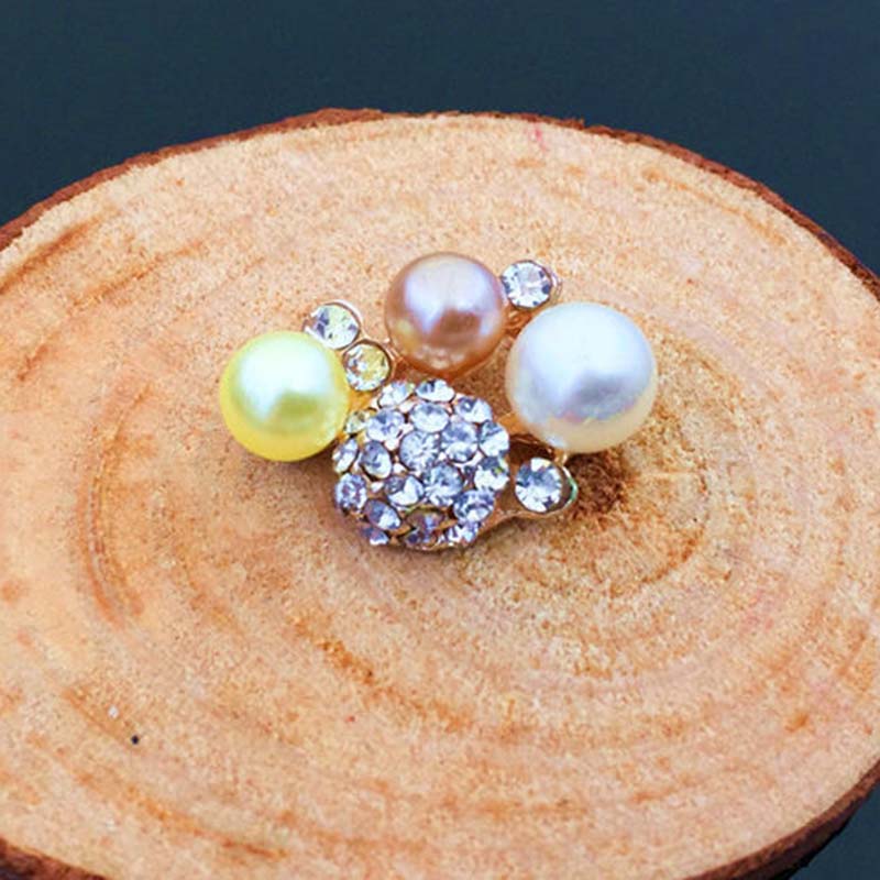 Engood 50Pcs Pearl Rhinestone Buttons Sewing Trim & Embellishments Craft Buckles for Wedding Decoration DIY Hair Accessories золотий
Engood 50Pcs Pearl Rhinestone Buttons Sewing Trim & Embellishments Craft Buckles for Wedding Decoration DIY Hair Accessories золотий